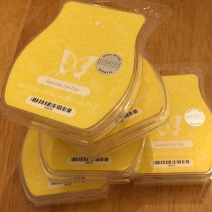 Scentsy wax lot of 5